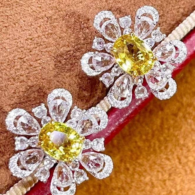 14k Gold 1.5 Ct Natural Sapphire & Diamond & Sapphire Earrings: Ref:231073222 // gold content:14k gold // main gemstone:sapphire // shape:oval // carat weight:1. 5ct // color:yellow // treatment:natural // // adjacent gemstone 2 : diamond // number of stones:48 //