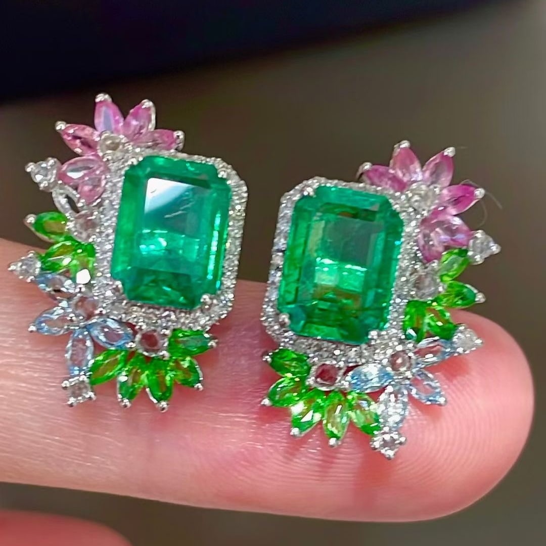 14k Gold 2.8 Ct Natural Emerald & Diamond Earrings - 6