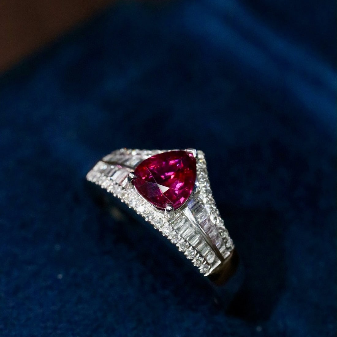 14k Gold 1.39 Ctw Natural Ruby & Diamond Ring - 3