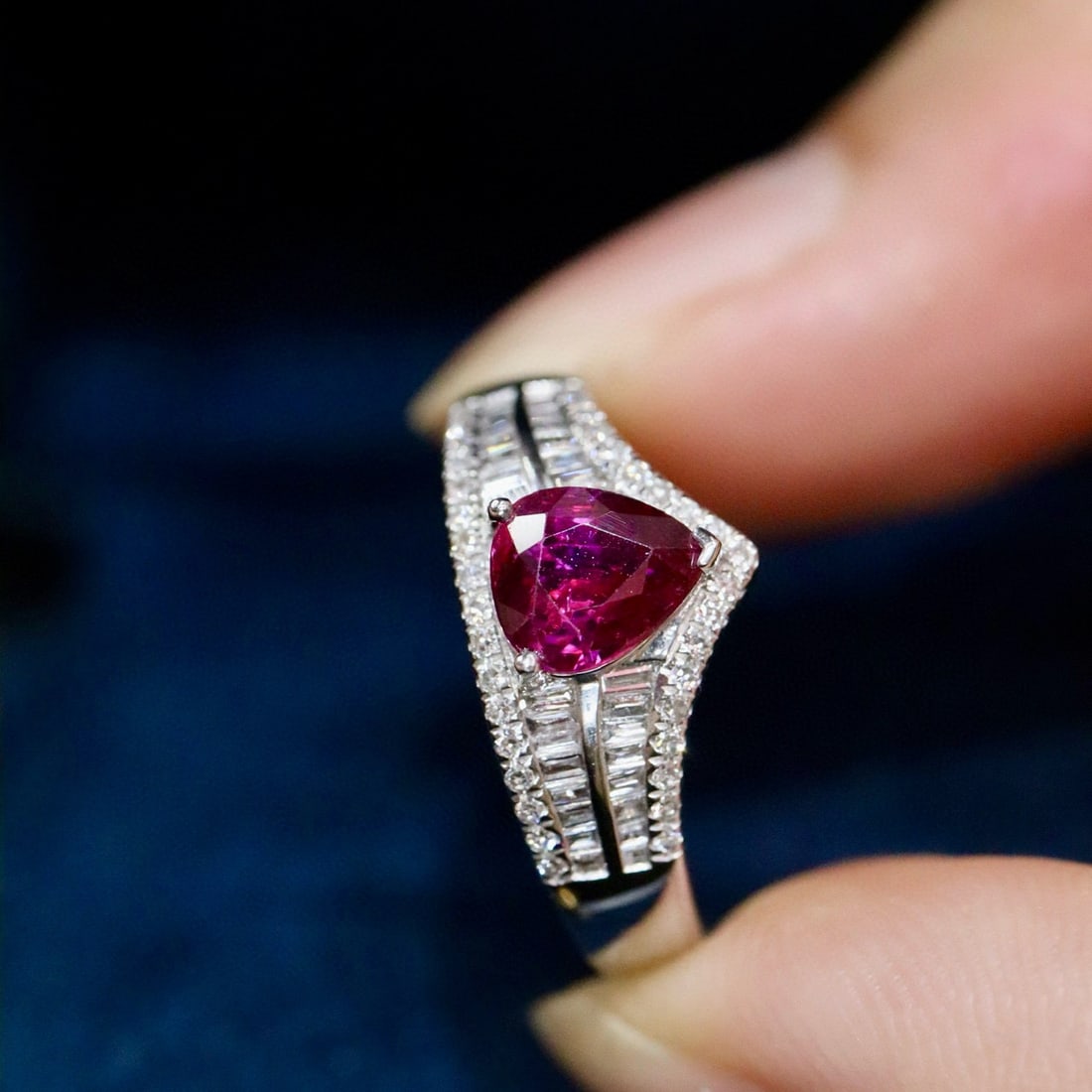 14k Gold 1.39 Ctw Natural Ruby & Diamond Ring - 5