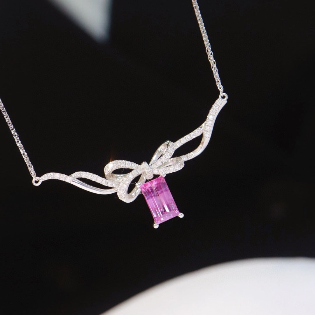 14k Gold 1.35 Ctw Natural Sapphire & Diamond Necklace: Ref:231074034 // gold content:14k gold // main gemstone:sapphire // shape:octagonal // carat weight:1. 15ct // color:purple // treatment:natural // // adjacent gemstone 2 : diamond // shape:round //