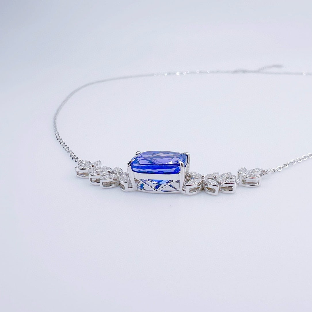 14k Gold 3.58 Ctw Natural Tanzanite & Diamond Necklace - 2