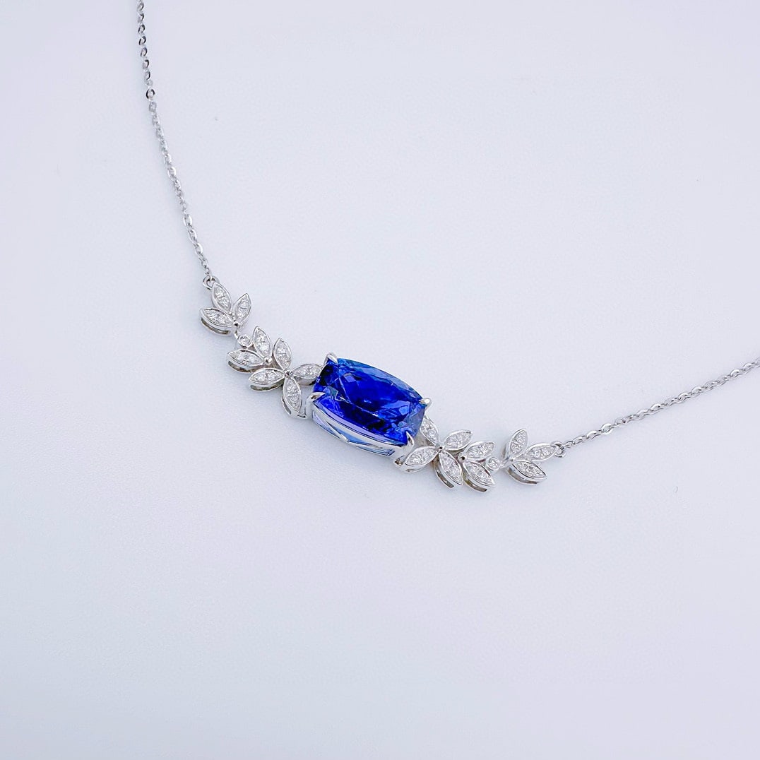 14k Gold 3.58 Ctw Natural Tanzanite & Diamond Necklace - 4