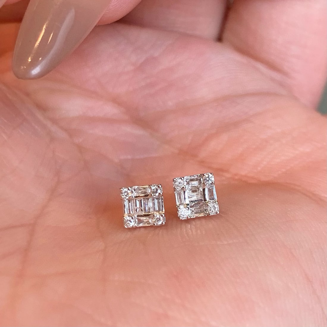 14k Gold 0.35 Ct Natural H Diamond Earrings - 6