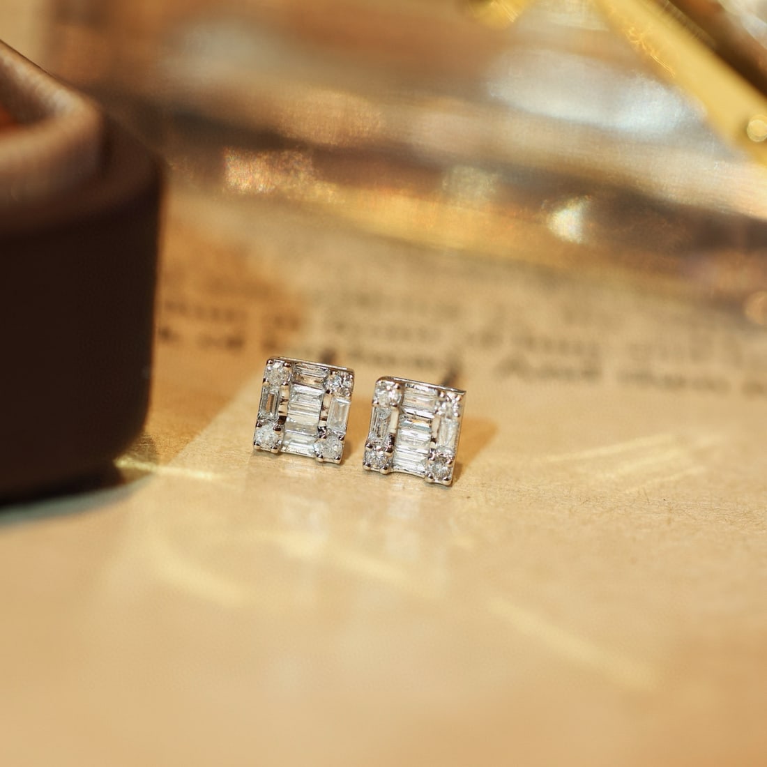 14k Gold 0.35 Ct Natural H Diamond Earrings - 8