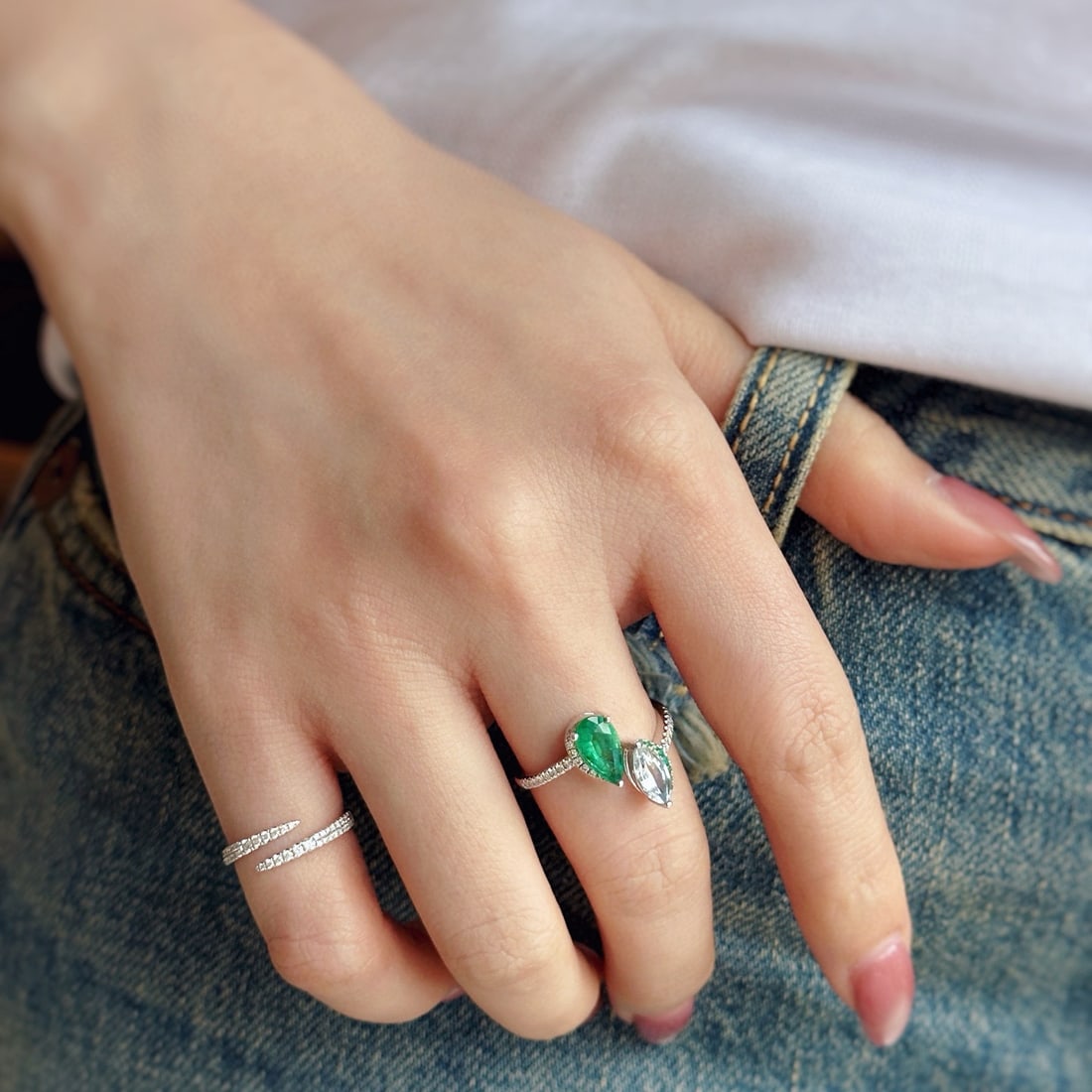 14k Gold 1.32 Ctw Vivid Green Natural Emerald & Sapphire & Toi Et Moi Ring - 9