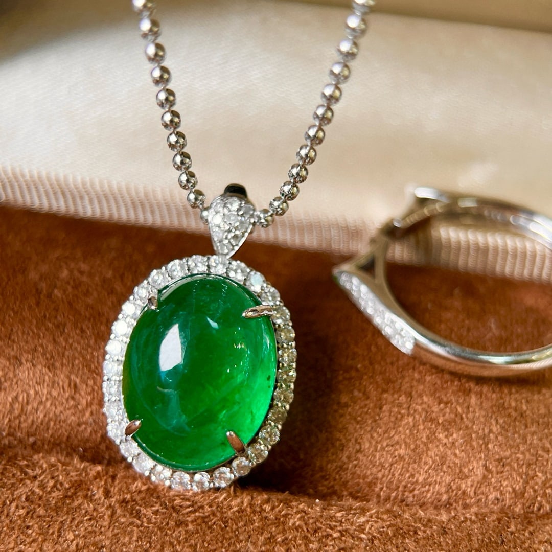 14k Gold 10.80 Ctw Vivid Green Natural Emerald & Diamond Ring/pendant( Without Chain ) - 4