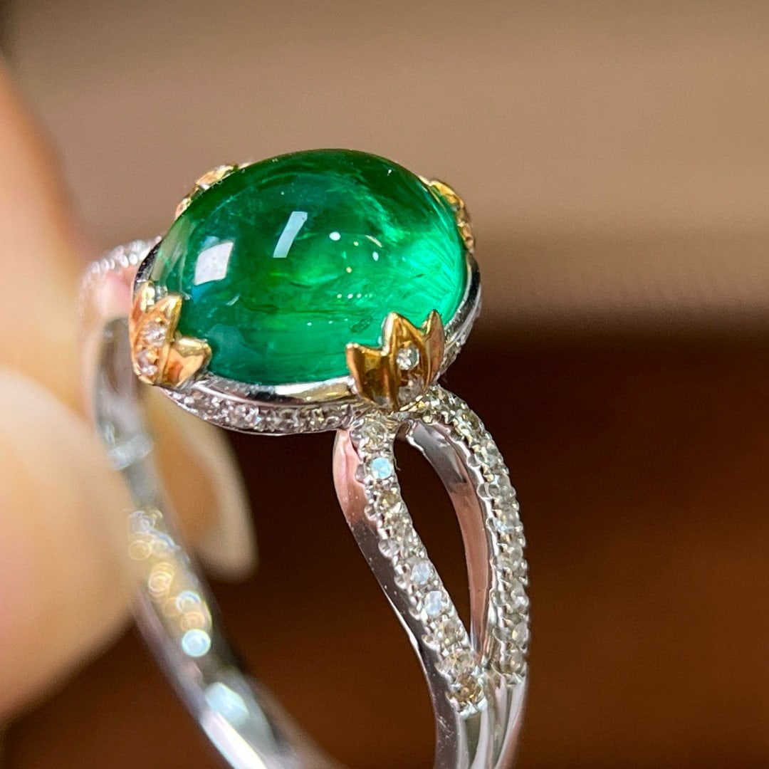 14k Gold 3.10 Ctw Vivid Green Natural Emerald & Diamond Ring - 4