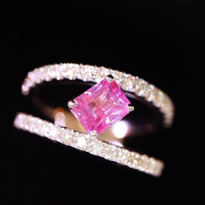 14k Gold 1.87 Ctw Natural Padparadscha Sapphire & Diamond Ring: Ref:231074091 // gold content:14k gold // ring size:7. 25us // // main gemstone:padparadscha sapphire // shape:octagonal // carat weight:1. 29ct // color:orangish pink // treatment:natural // //
