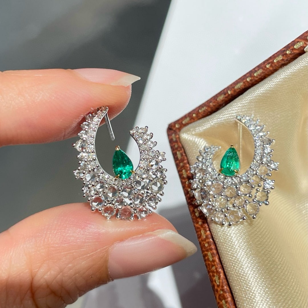 14k Gold 2.12 Ctw Vivid Green Natural Emerald & Sapphire Earrings - 4