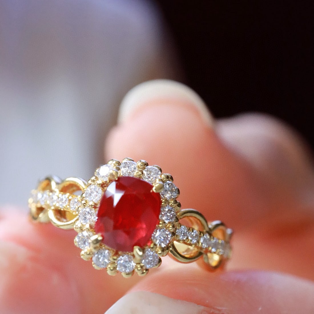 14k Gold 1.01 Ct Natural Ruby & Diamond Ring: Ref:231074126 // gold content:14k gold // ring size:7. 25us // // main gemstone:ruby // shape:cushion // carat weight:1. 01ct // color:pigeonblood red // treatment:natural // // adjacent gemstone 2 :