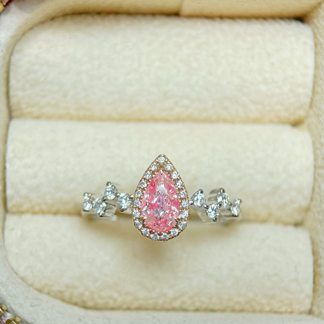 14k Gold 0.78 Ctw Natural Pink Diamond & Diamond Ring: Ref:231074132 // gold content:14k gold // ring size:7. 25us // // main gemstone:pink diamond // shape:pear // carat weight:0. 55ct // color:pink // treatment:natural // // adjacent gemstone 2 :