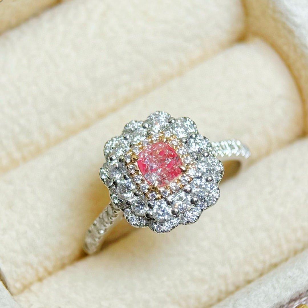 14k Gold 1.03 Ctw Natural Pink Diamond & Diamond Ring: Ref:231074139 // gold content:14k gold // ring size:7. 25us // // main gemstone:pink diamond // shape:cushion // carat weight:0. 35ct // color:pink // treatment:natural // // adjacent gemstone 2 :