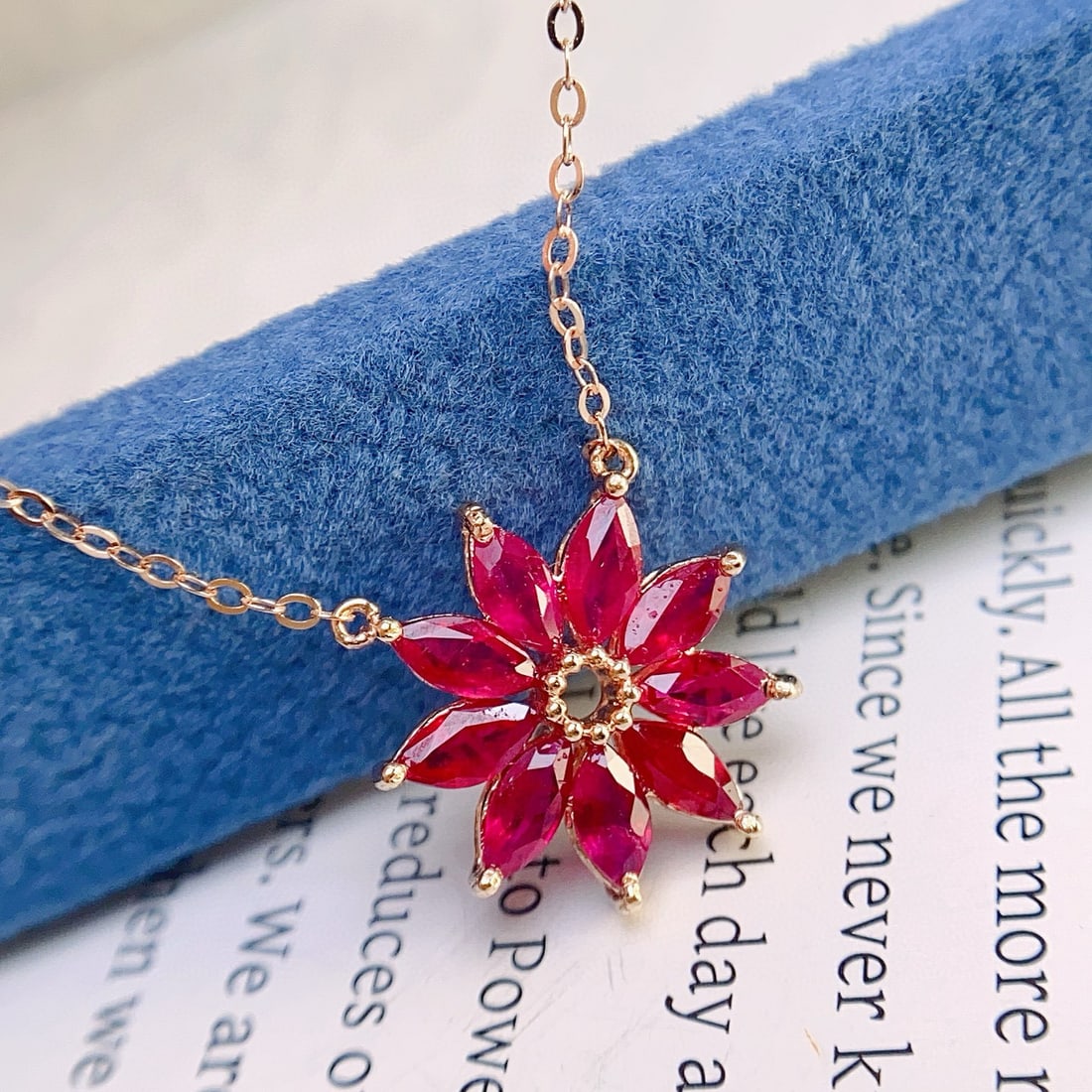 14k Gold 1.80 Ct Natural Ruby Necklace: Ref:231074150 // gold content:14k gold // main gemstone:ruby // shape:marquise // carat weight:1. 80ct // color:red // treatment:natural //
