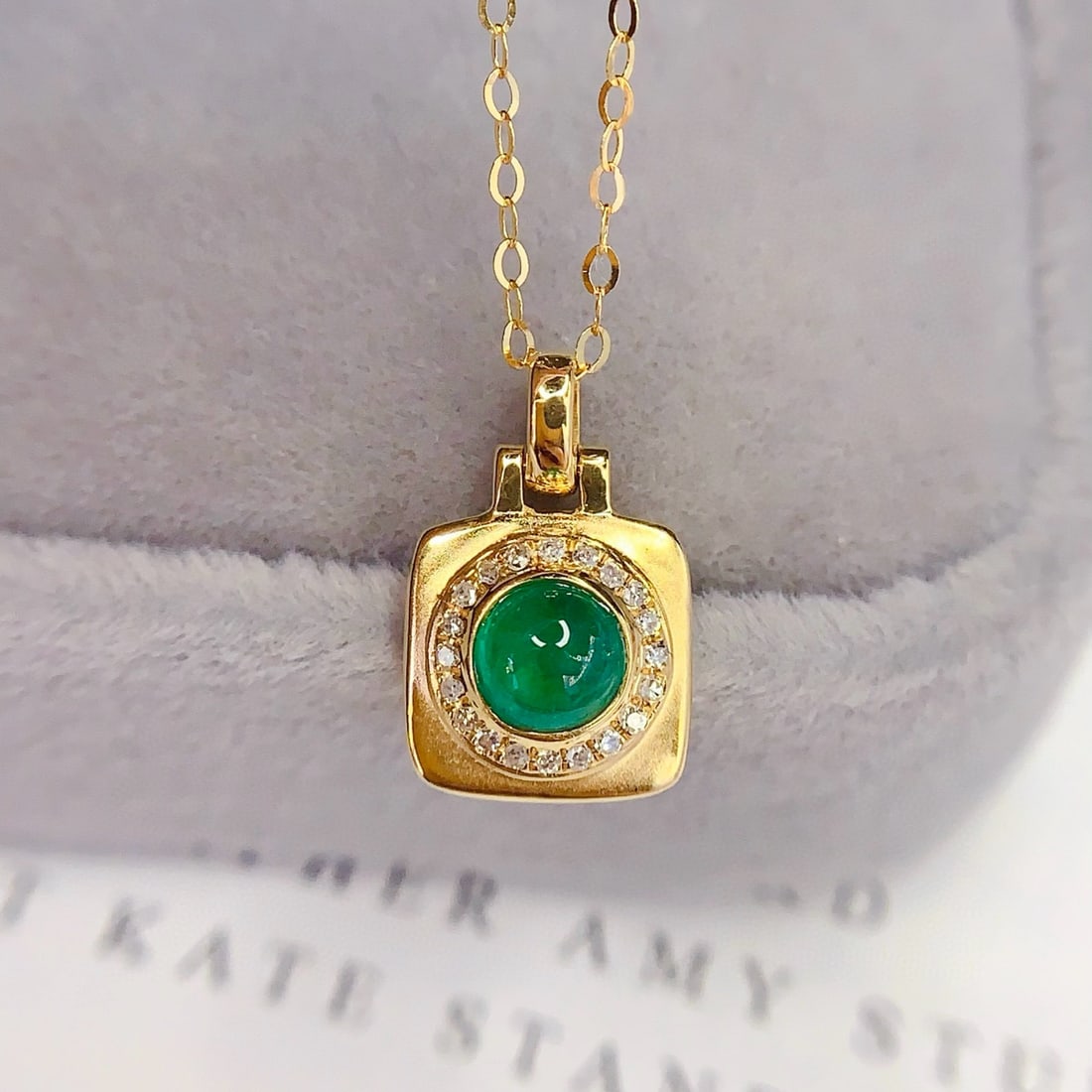 14k Gold 0.4 Ct Vivid Green Natural Emerald & Diamond Necklace - 2