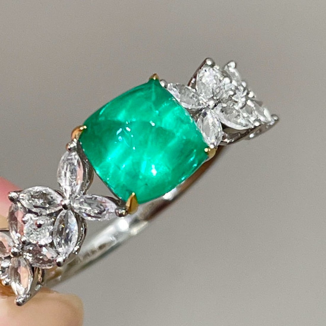 14k Gold 1.43 Ct Natural Emerald & Sapphire Ring - 2