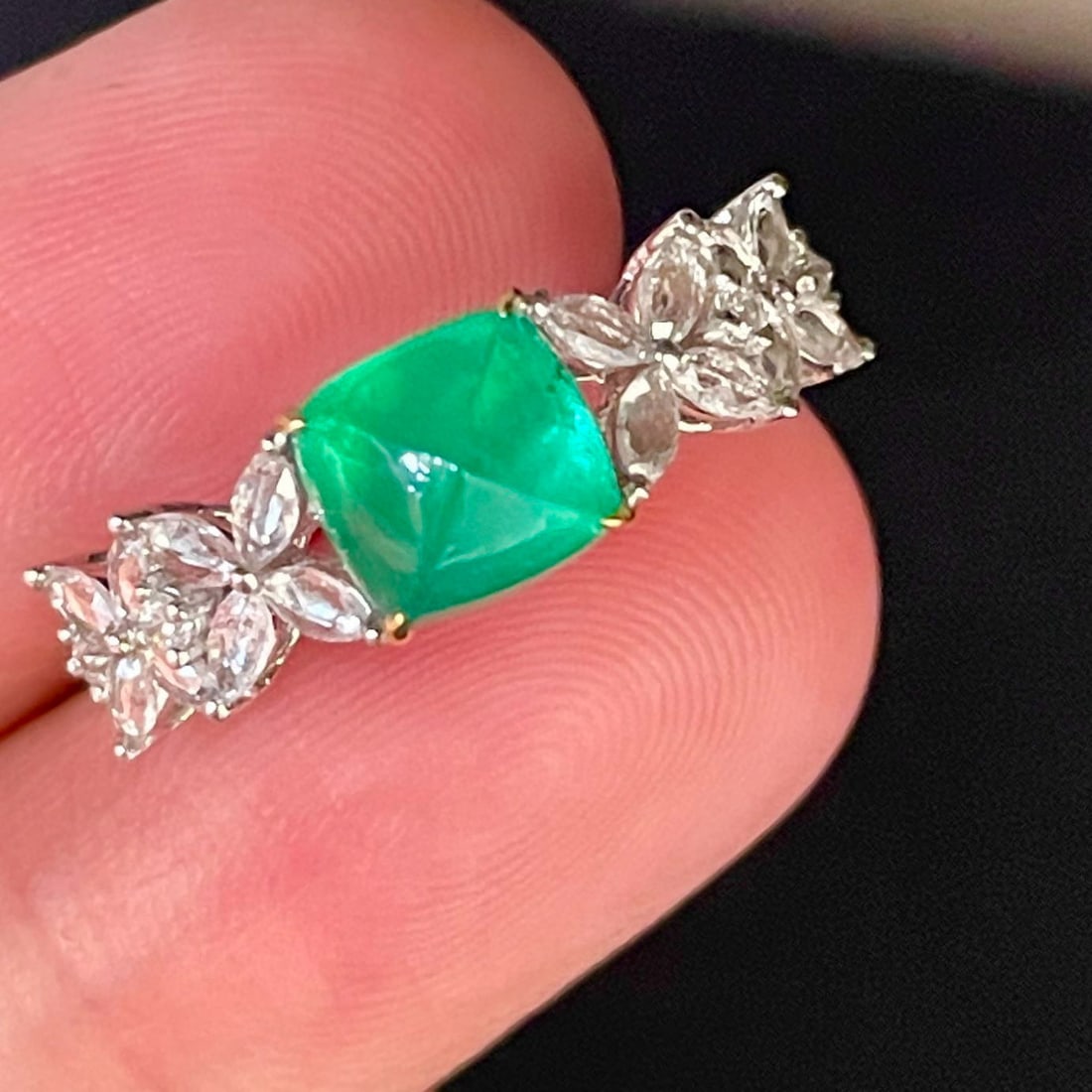 14k Gold 1.43 Ct Natural Emerald & Sapphire Ring - 4