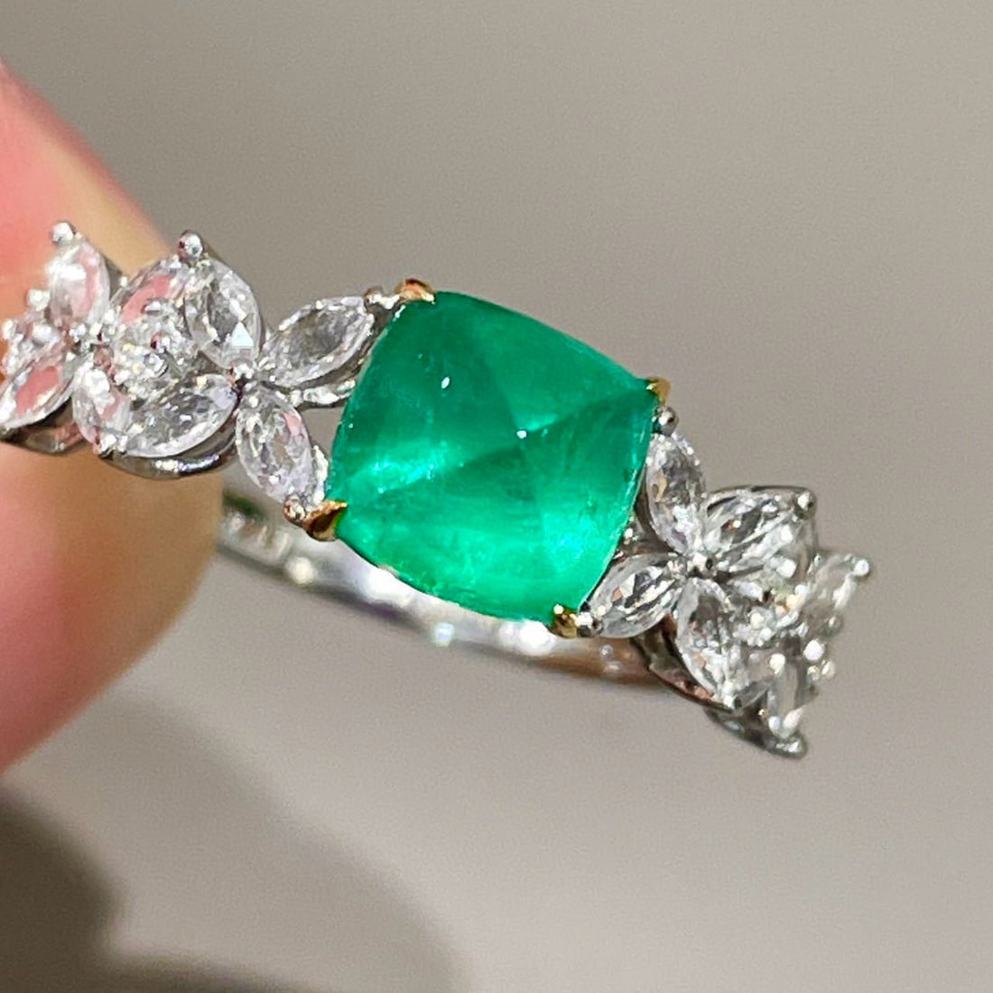 14k Gold 1.43 Ct Natural Emerald & Sapphire Ring - 6