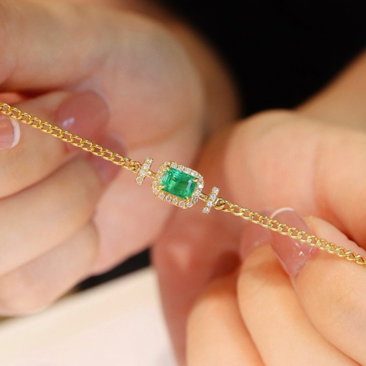 14k Gold 0.75 Ctw Natural Emerald & Diamond Bracelet - 9