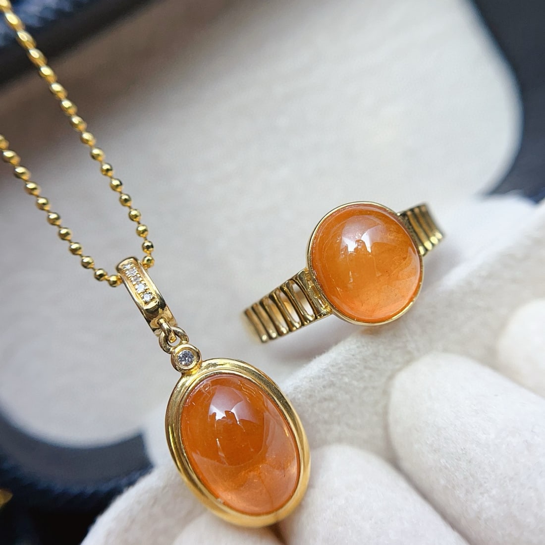 14k Gold 10.80 Ct Natural Spessartine & Diamond Jewelry Set: Ref:231074199 // gold content:14k gold // ring size:7. 25us // // pendant(without chain) // main gemstone:spessartine // shape:oval // carat weight:6. 00ct // color:orange // treatment:natural // // a