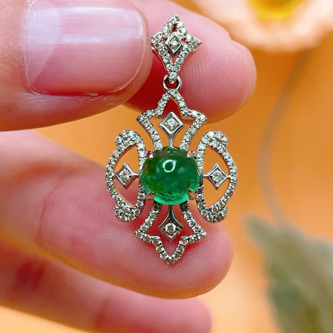 14k Gold 1.79 Ctw Natural Emerald & Diamond Pendant( Without Chain ): Ref:231074217 // gold content:14k gold // main gemstone:emerald // shape:round // carat weight:1. 44ct // color:green // treatment:natural // cut grade:g // // adjacent gemstone 2 : diamond //