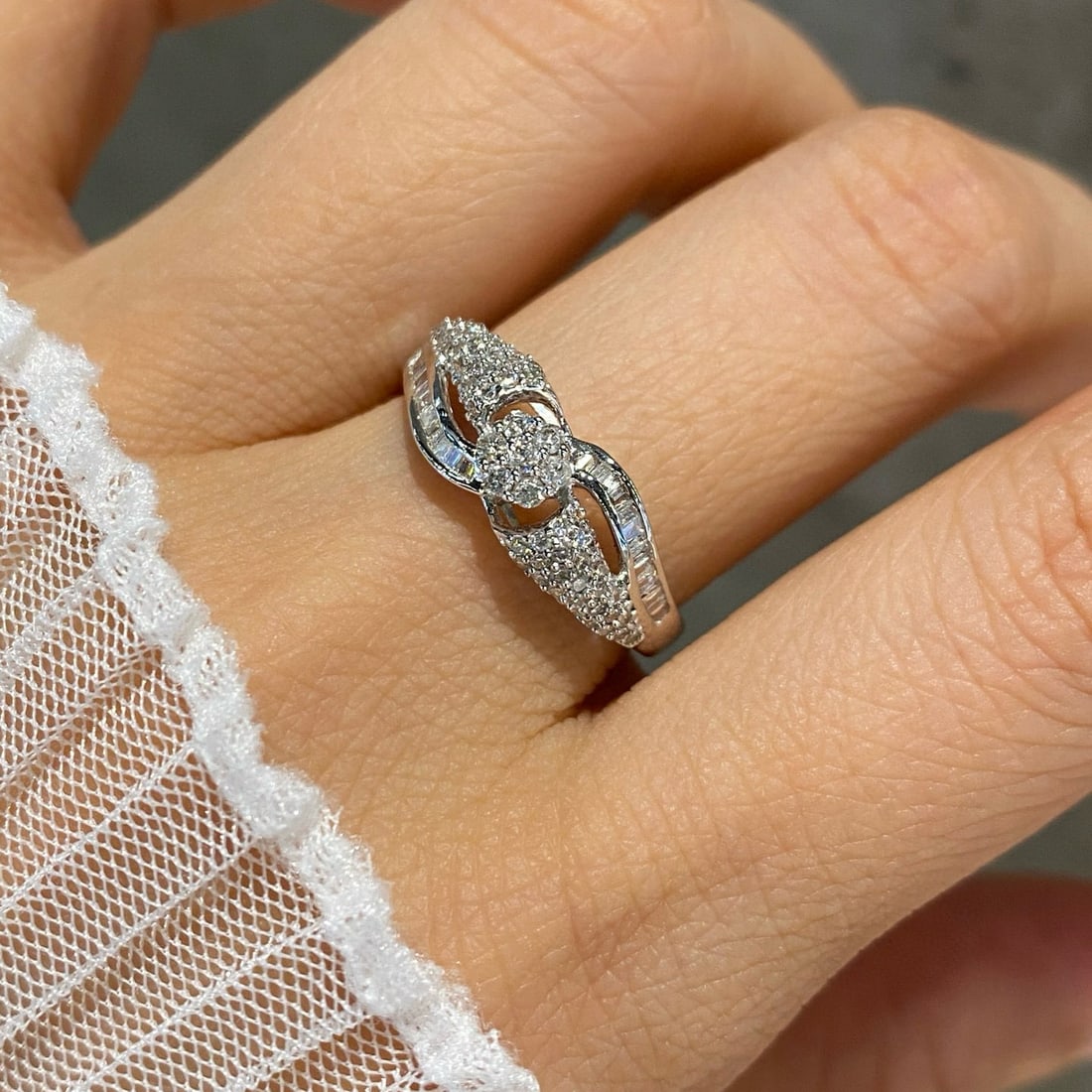 14k Gold 0.5 Ct Natural H Diamond Ring - 3