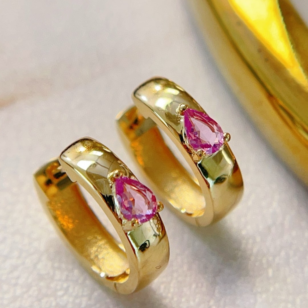 14k Gold 0.36 Ct Natural Sapphire Earrings: Ref:231074237 // gold content:14k gold // main gemstone:sapphire // shape:pear // carat weight:0. 36ct // color:pink // treatment:natural //