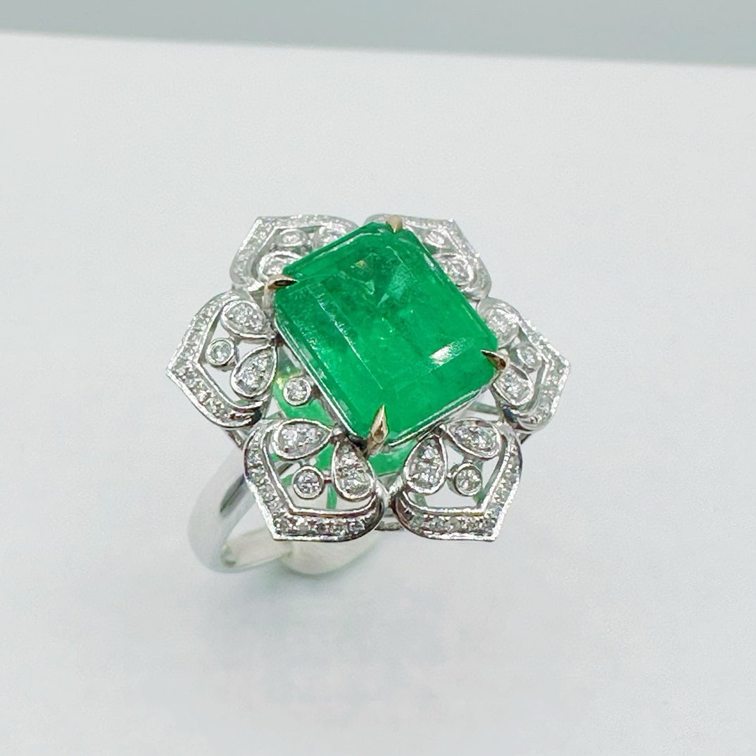 14k Gold 4.70 Ctw Vivid Green Natural Emerald & Diamond Ring/pendant( Without Chain ) - 2