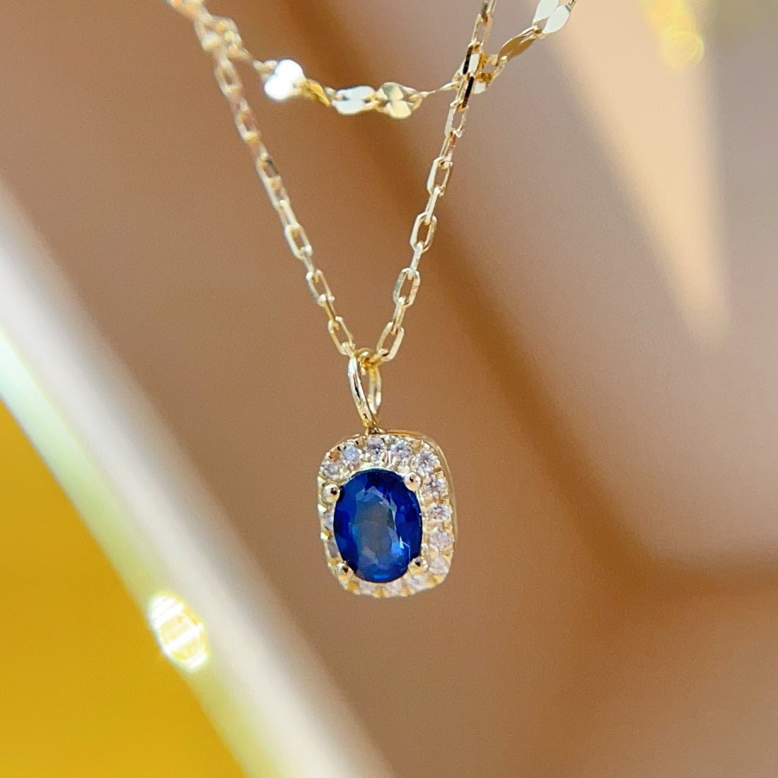 14k Gold 0.35 Ctw Natural Sapphire & Diamond Necklace: Ref:231074278 // gold content:14k gold // main gemstone:sapphire // shape:oval // carat weight:0. 3ct // color:blue // treatment:natural // // adjacent gemstone 2 : diamond // shape:round // carat