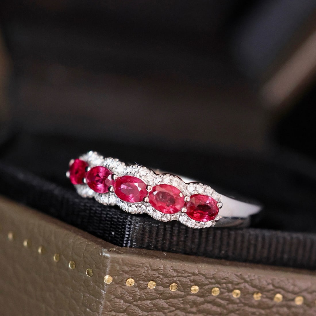 14k Gold 0.79 Ctw Natural Ruby & Diamond Ring - 2