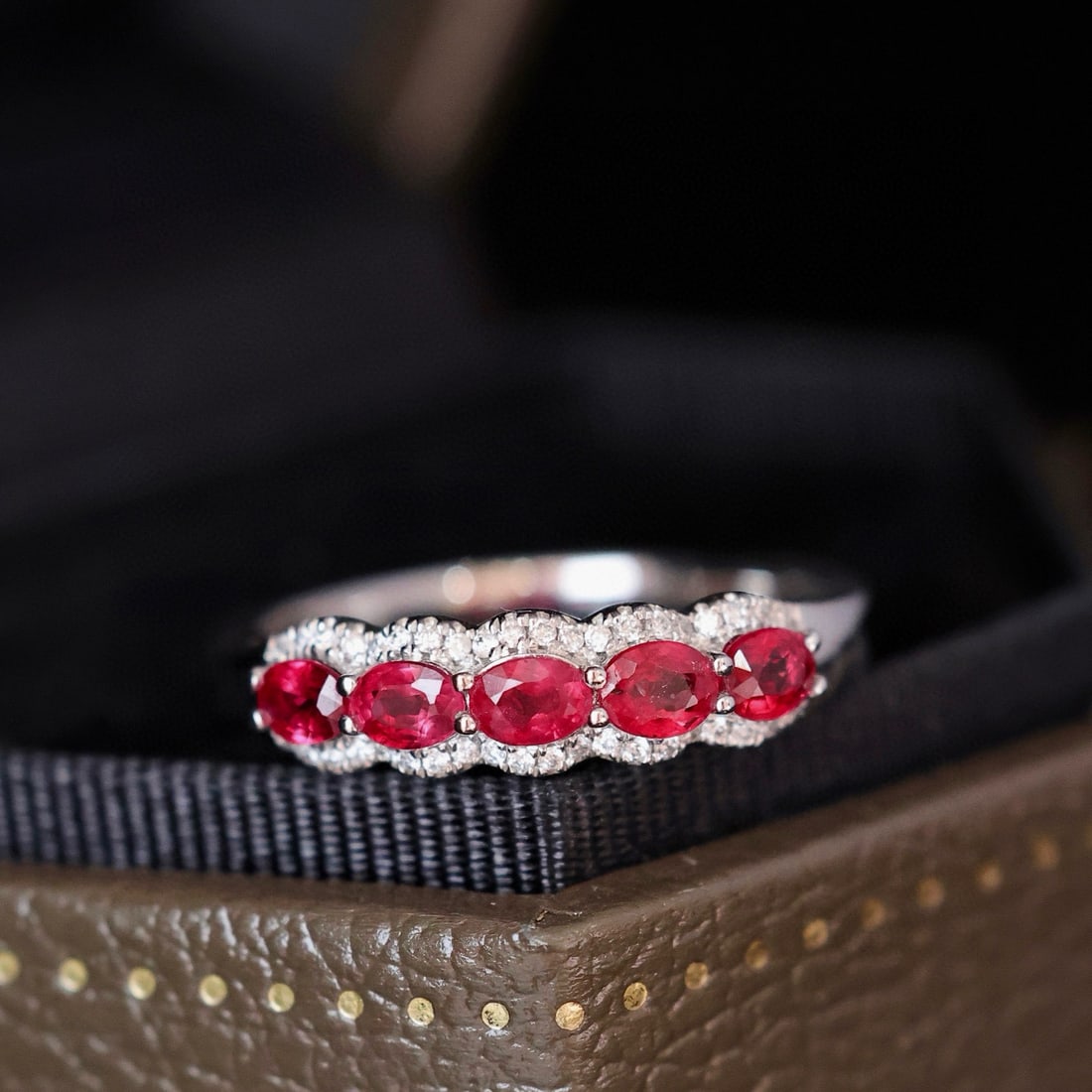 14k Gold 0.79 Ctw Natural Ruby & Diamond Ring - 3