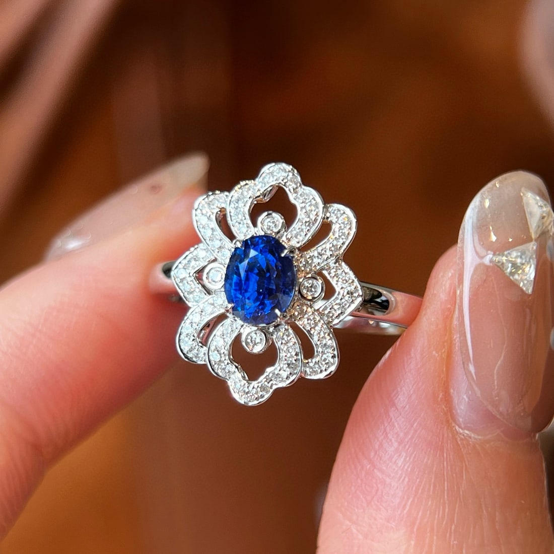 14k Gold 1.01 Ctw Natural Sapphire & Diamond Ring: Ref:231074362 // gold content:14k gold // ring size:7. 25us // // main gemstone:sapphire // shape:oval // carat weight:0. 82ct // color:blue // treatment:natural // // adjacent gemstone 2 : diamond