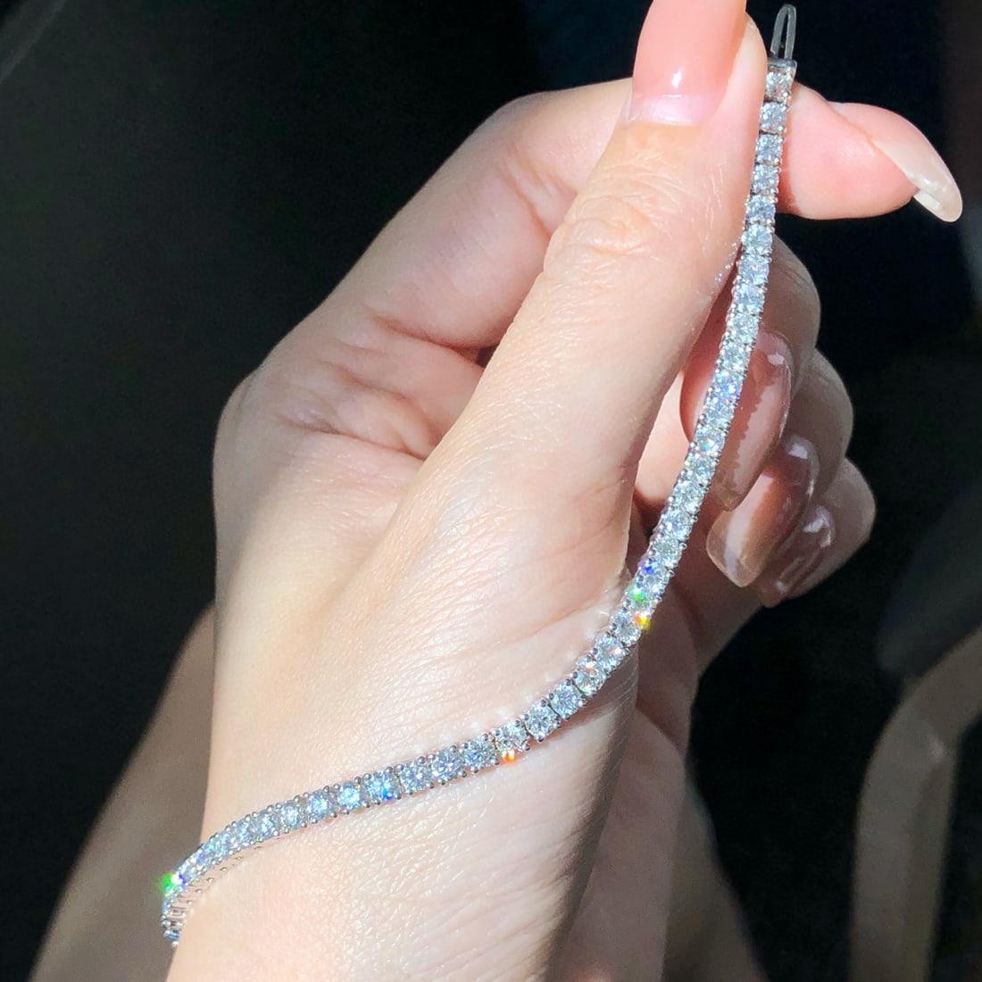 14k Gold 4.26 Ct Natural H Diamond Bracelet: Ref:231074375 // gold content:14k gold // main gemstone:diamond // shape:round // carat weight:4. 26ct // clarity grade:vs-si // color:h // treatment:natural // cut grade:g //
