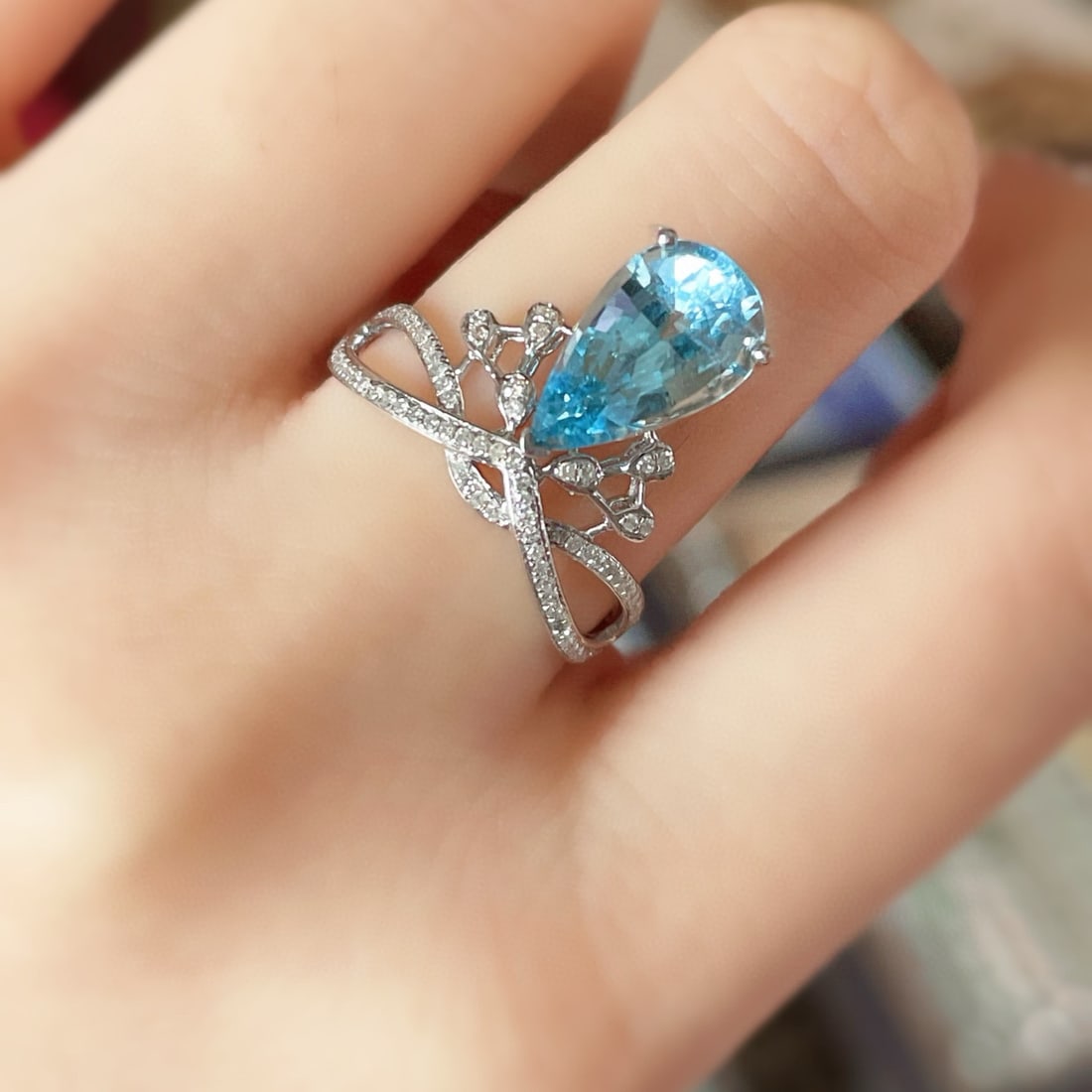 14k Gold 1.9 Ct Natural Aquamarine & Diamond Ring - 2