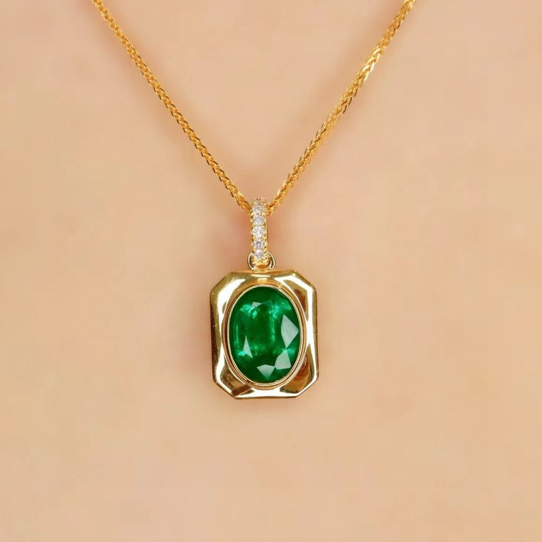 14k Gold 1.60 Ct Vivid Green Natural Emerald & Diamond Pendant( Without Chain ) - 5