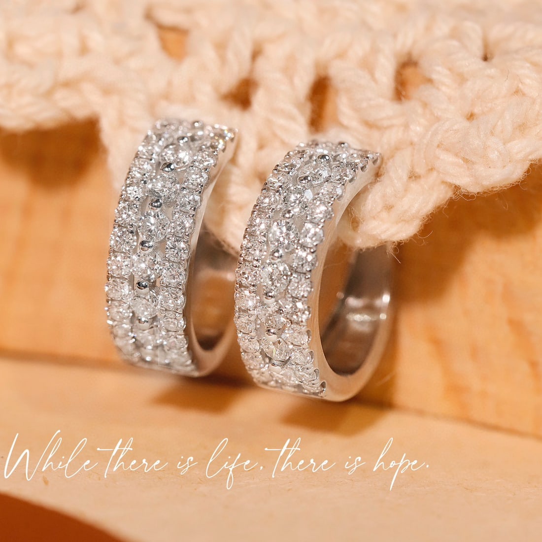 14k Gold 1 Ct Natural H Diamond Earrings: Ref:231074408 // gold content:14k gold // main gemstone:diamond // shape:round // carat weight:1ct // clarity grade:vs-si // color:h // treatment:natural // cut grade:g //