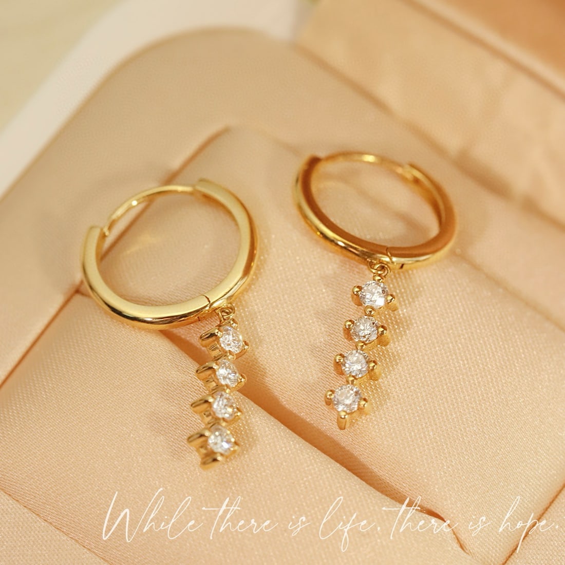 14k Gold 0.28 Ct Natural H Diamond Earrings: Ref:231074409 // gold content:14k gold // main gemstone:diamond // shape:round // carat weight:0. 28ct // clarity grade:vs-si // color:h // treatment:natural // cut grade:g //