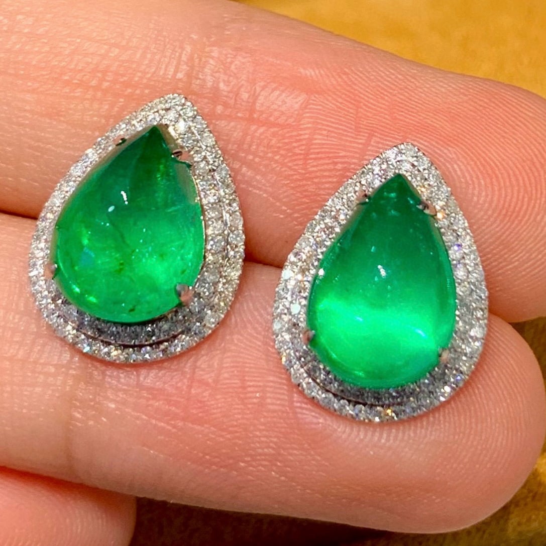 14k Gold 5.6 Ct Natural Emerald & Diamond Earrings - 2