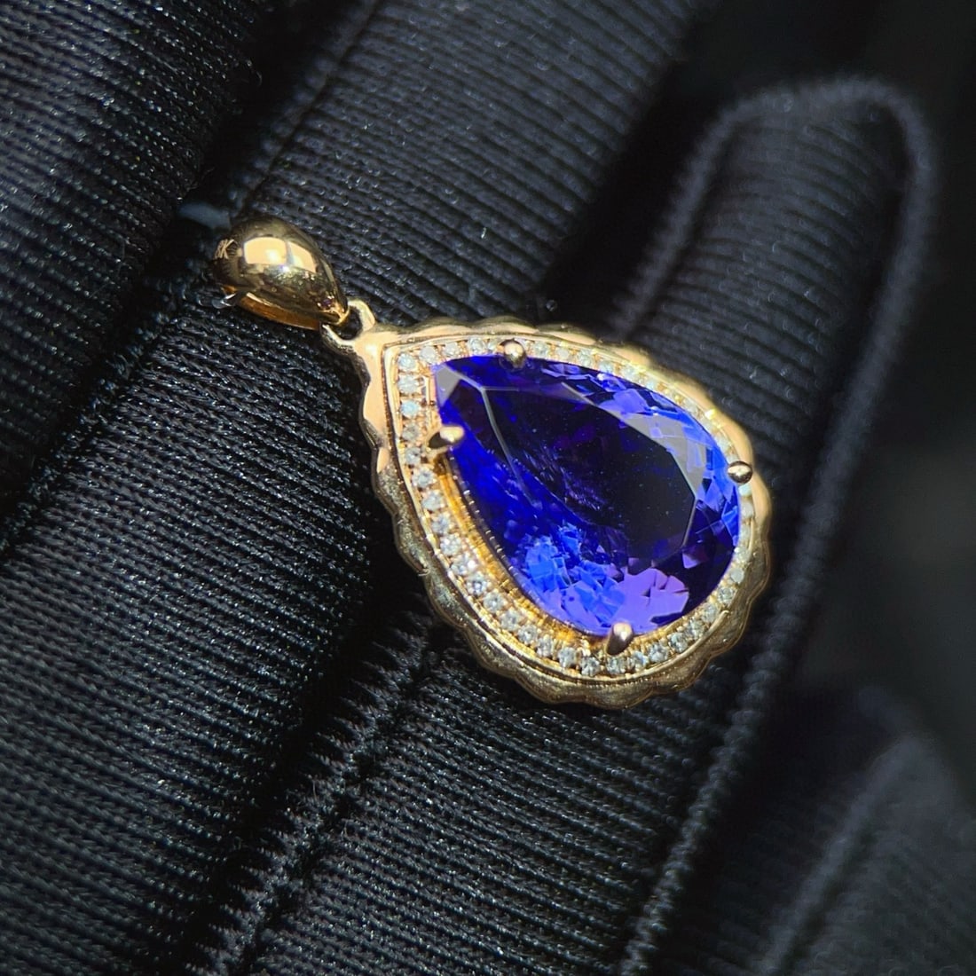 14k Gold 4.03 Ctw Natural Tanzanite & Diamond Pendant( Without Chain ) - 4