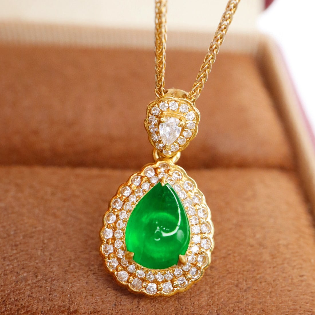 14k Gold 1.04 Ctw Vivid Green Natural Emerald & Diamond Pendant( Without Chain ) - 2