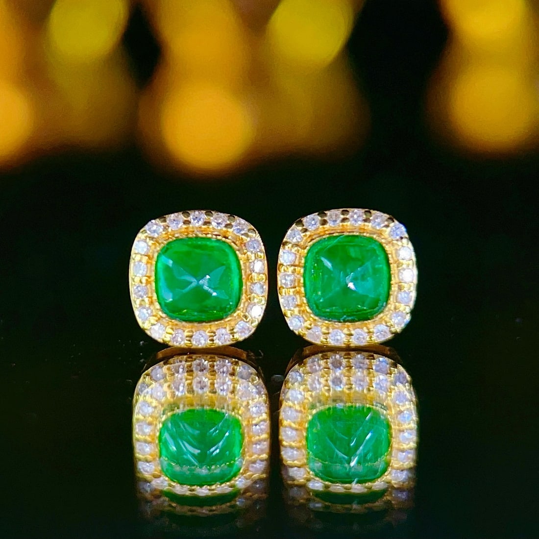 14k Gold 0.6 Ct Vivid Green Natural Emerald & Diamond Earrings - 2