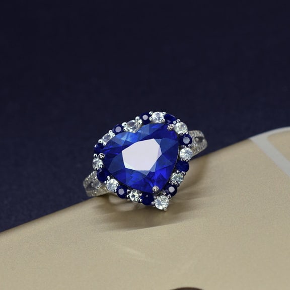 14k Gold 3.78 Ctw Natural Sapphire & Diamond Ring: Ref:231075022 // gold content:14k gold // ring size:7. 25us // // main gemstone:sapphire // shape:heart // carat weight:3. 70ct // color:blue // treatment:natural // // adjacent gemstone 2 : diamond