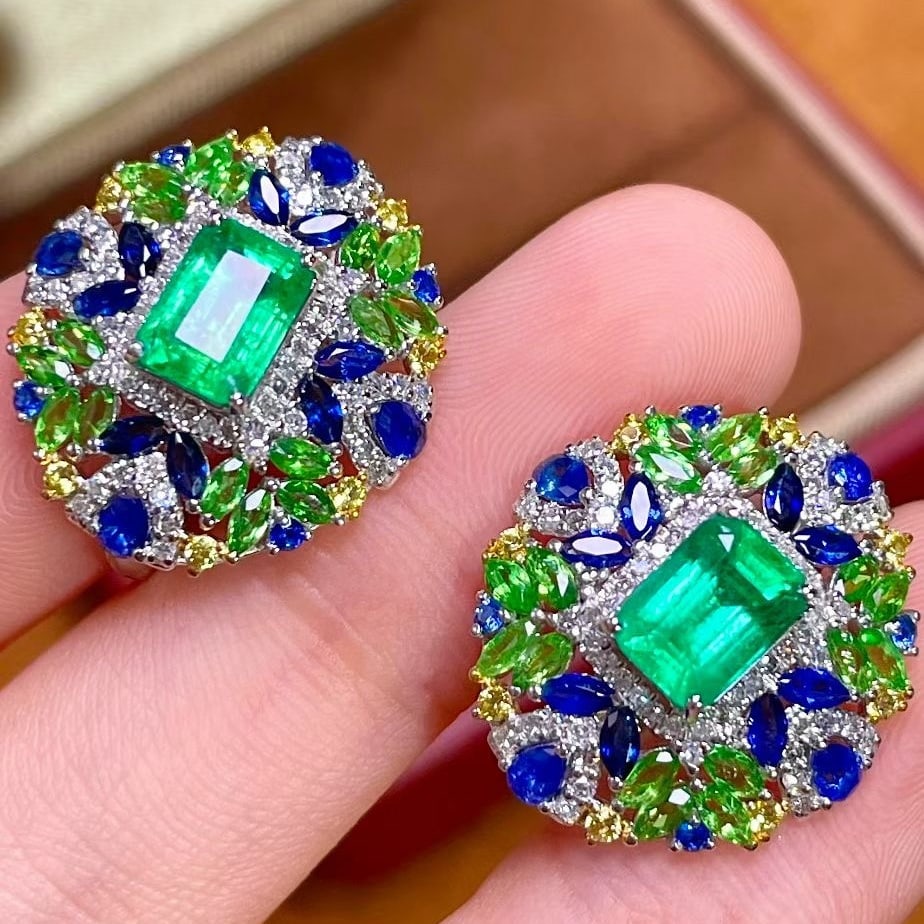 14k Gold 4.35 Ctw Vivid Green Natural Emerald & Sapphire & Tsavorite Earrings - 7