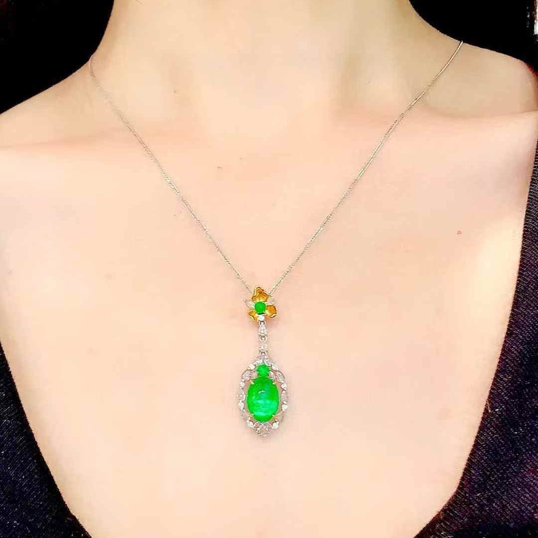 14k Gold 2.7 Ct Vivid Green Natural Emerald & Diamond & Sapphire Pendant( Without Chain ) - 2