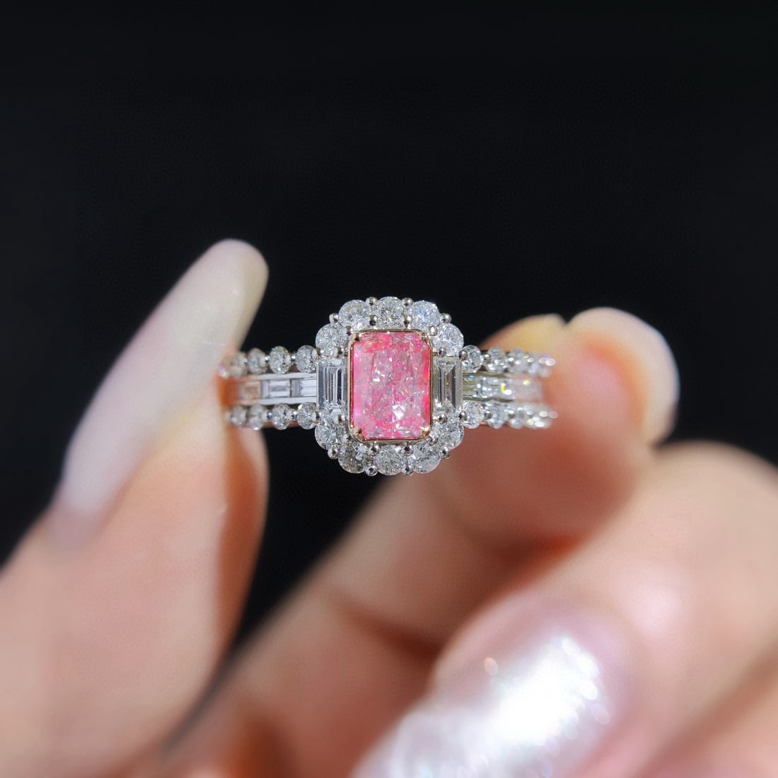 14k Gold 1.24 Ctw Natural Pink Diamond & Diamond Ring: Ref:231075112 // gold content:14k gold // ring size:7. 25us // // main gemstone:pink diamond // shape:radiant // carat weight:0. 52ct // color:pink // treatment:natural // // adjacent gemstone 2 :