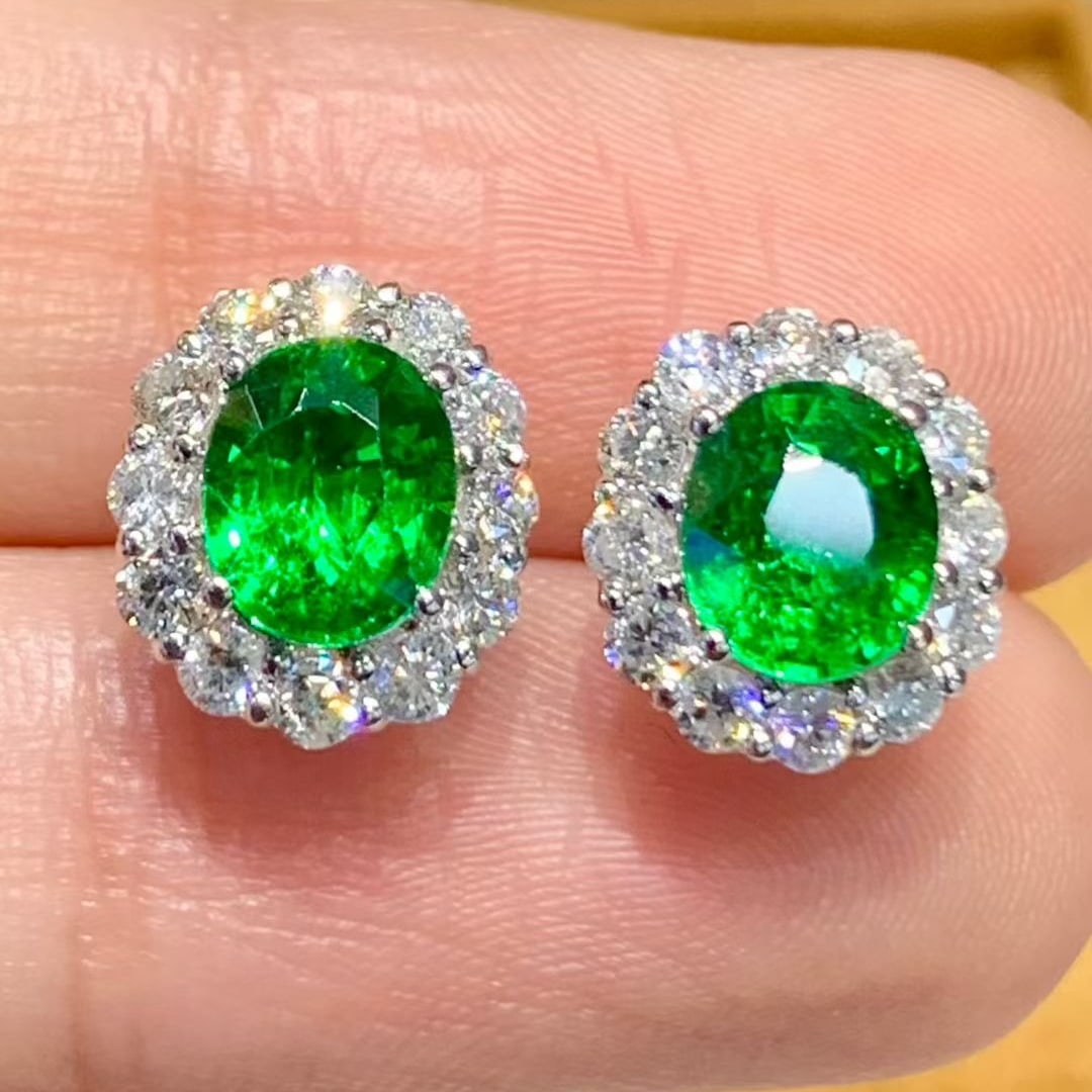 14k Gold 2.2 Ct Natural Tsavorite & Diamond Earrings - 3