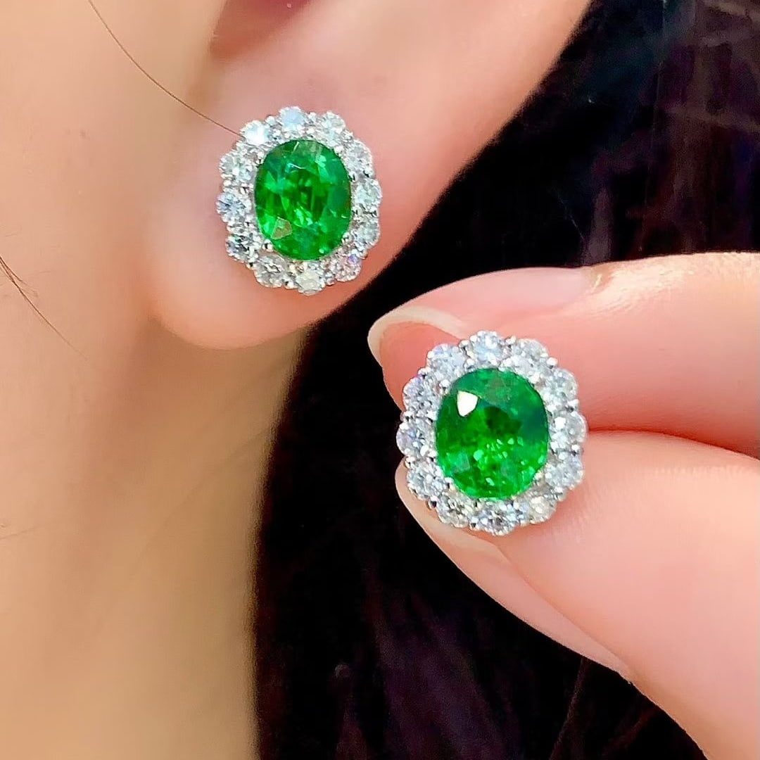 14k Gold 2.2 Ct Natural Tsavorite & Diamond Earrings - 4