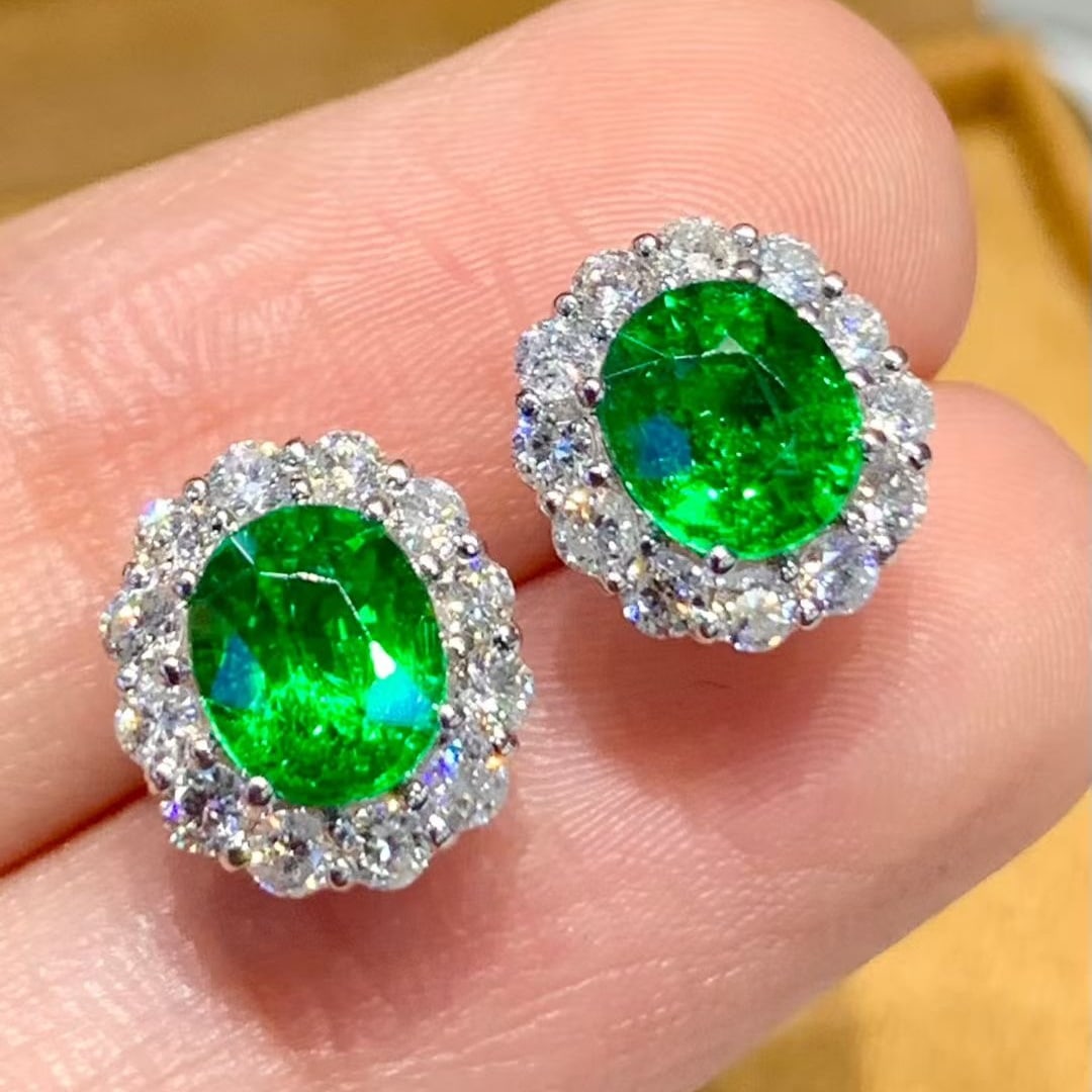 14k Gold 2.2 Ct Natural Tsavorite & Diamond Earrings - 5