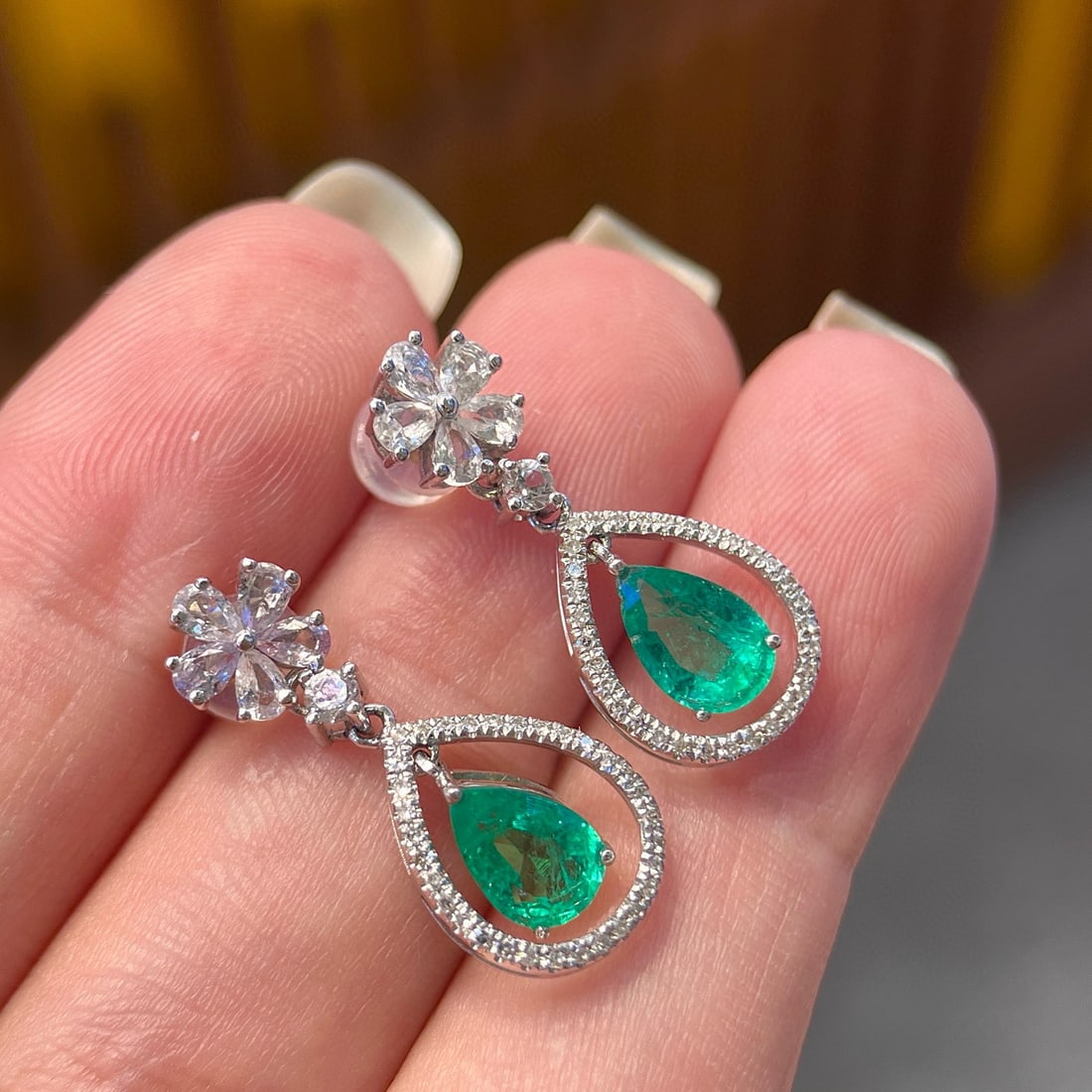 14k Gold 2.43 Ctw Natural Emerald & Sapphire Earrings - 4