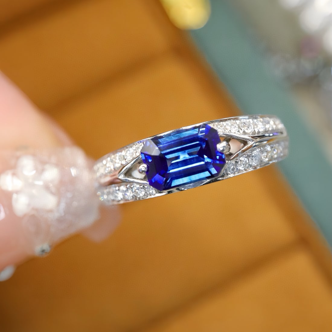 14k Gold 1.32 Ctw Natural Sapphire & Diamond Ring: Ref:231076165 // gold content:14k gold // ring size:7. 25us // // main gemstone:sapphire // shape:octagonal // carat weight:1. 08ct // color:royal blue // treatment:natural // // adjacent gemstone 2